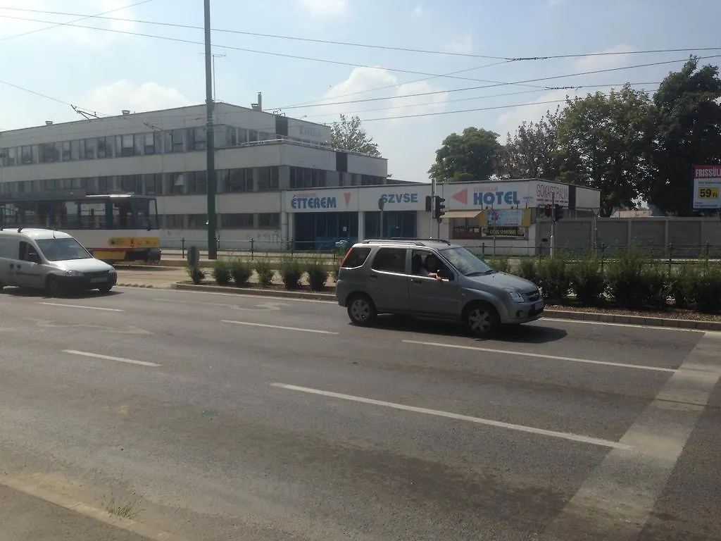 Sport Hotel Szeged 0*,